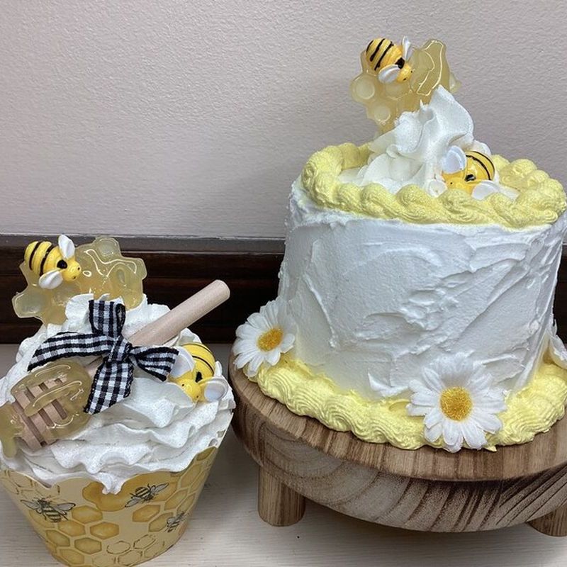 Bee Faux Cake